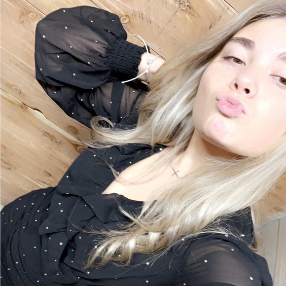 Meet the Posher Other - Meet your Posher, Abby